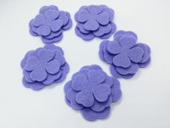 Flores troqueladas color lavanda - 5 Set x 3 flores cada uno