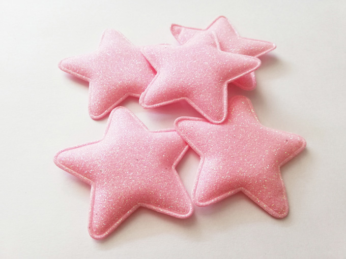 Estrellas rosadas acolchadas brillantes de 6.5 cm