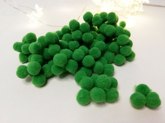 Pompones suaves verdes - De 8 mm x 5 g