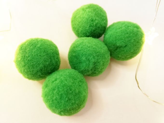 Pompones suaves verdes - De 3 cm x 5 unidades