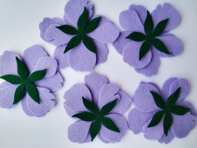 Flores troqueladas color lavanda - 5 Set x 2 flores cada uno