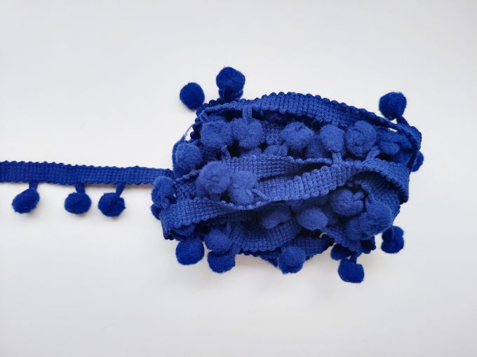 Cinta de pompones azul oscuro x 2m