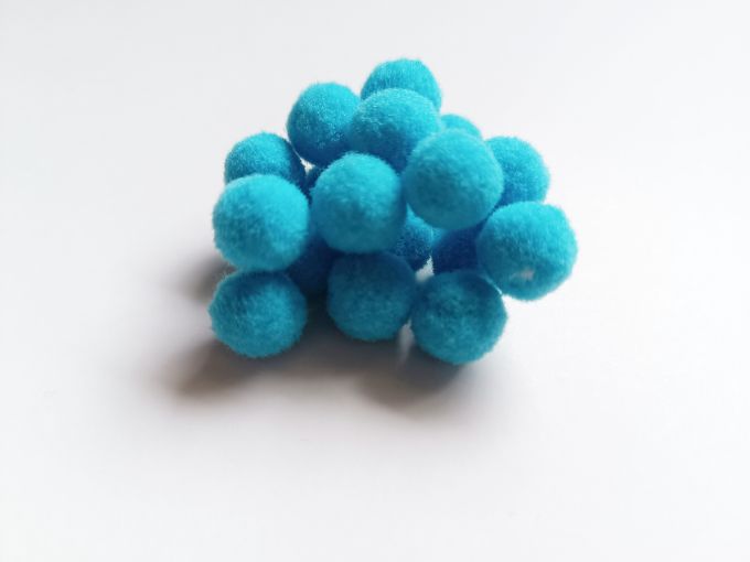 Pompones suaves azul - De 1.5 cm x 20 unidades